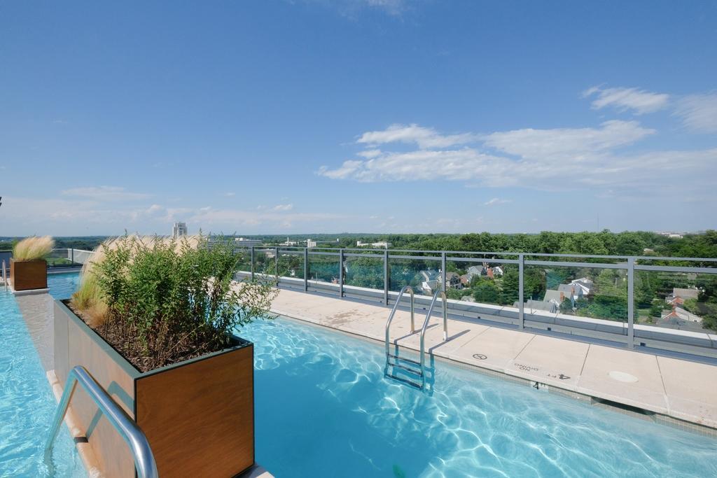 Global Luxury Suites In Downtown Бетесда Экстерьер фото