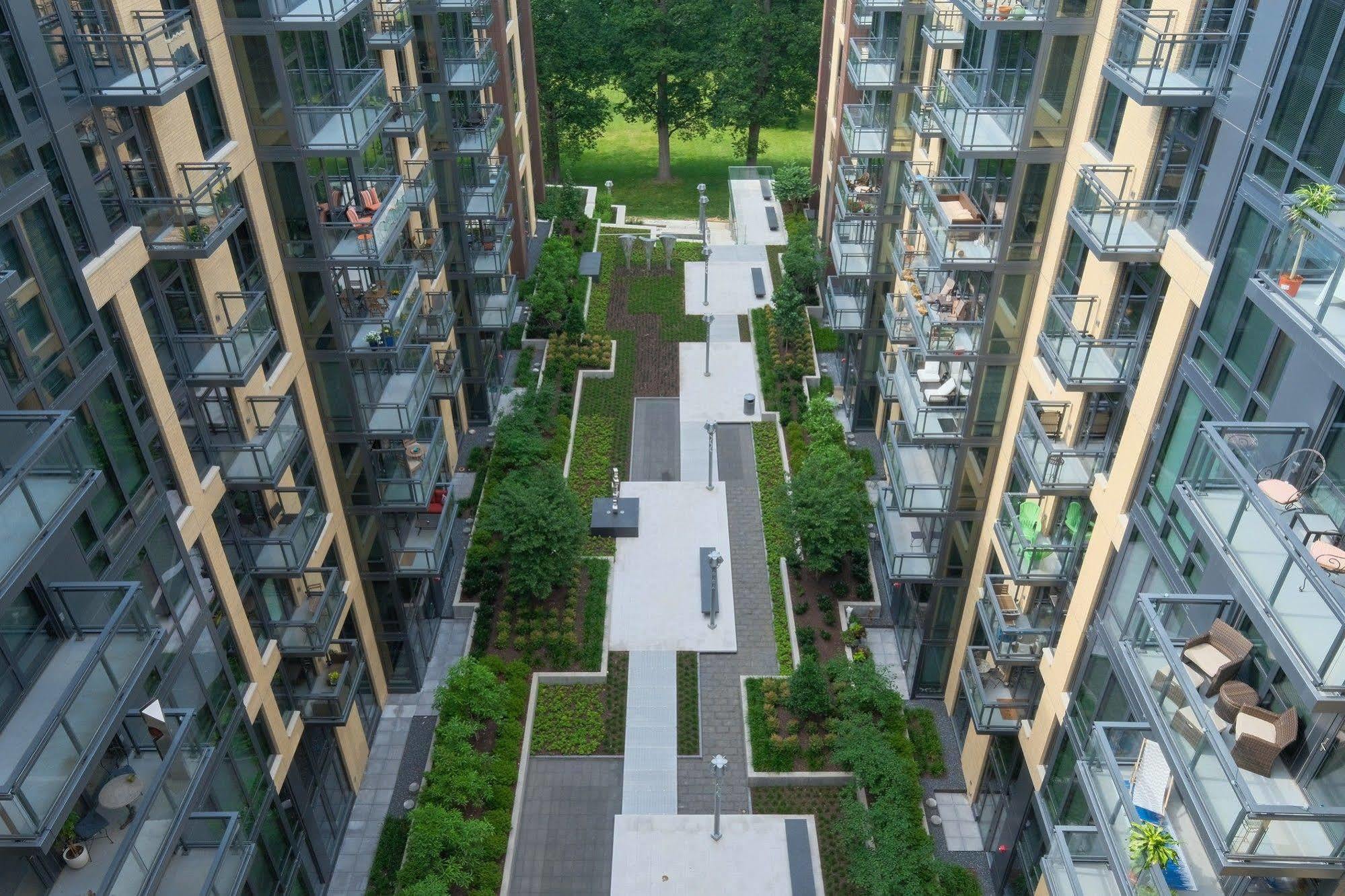 Global Luxury Suites In Downtown Бетесда Экстерьер фото