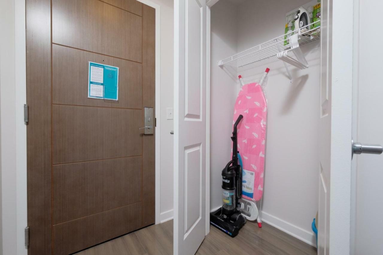 Global Luxury Suites In Downtown Бетесда Экстерьер фото