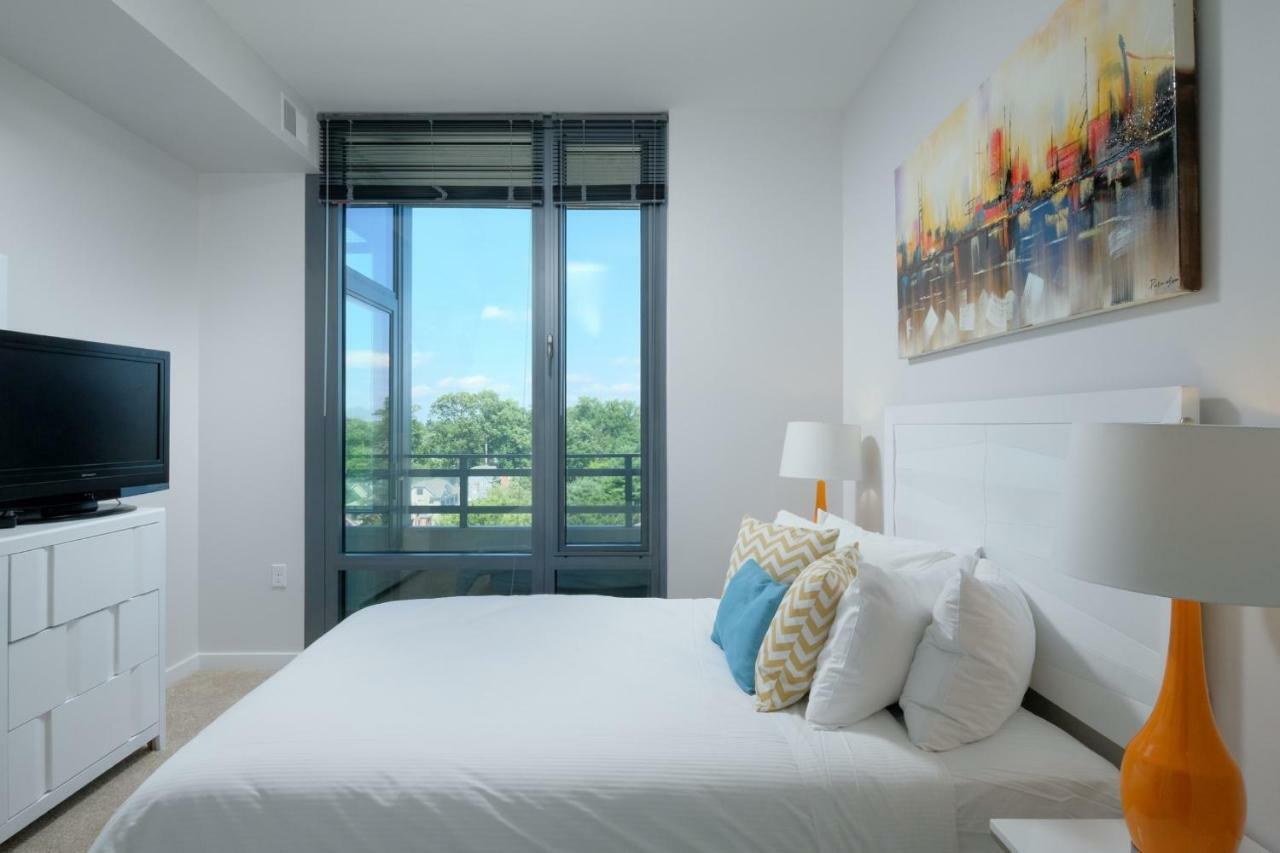 Global Luxury Suites In Downtown Бетесда Экстерьер фото